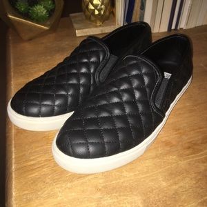 Steve Madden Quilted Slip on Sneaker